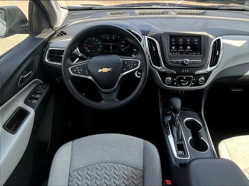 Used 2023 Chevrolet Equinox LS image 17