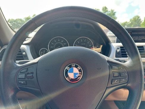 Used 2014 BMW 320i xDrive Sedan AWD/4WD image 8