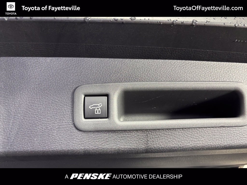 New 2026 Toyota Sienna Platinum AWD/4WD image 29