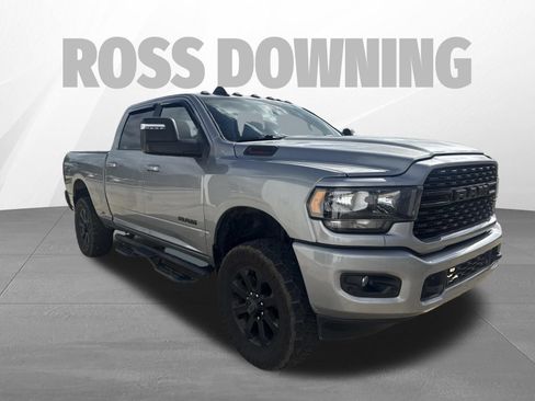 Used 2024 RAM 2500 Big Horn w/ Night Edition AWD/4WD image 3