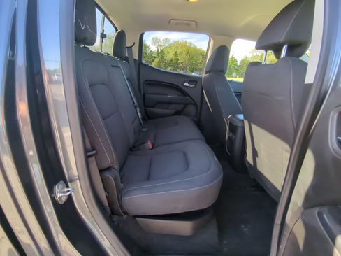 Used 2016 Chevrolet Colorado LT w/ LT Convenience Package AWD/4WD image 11