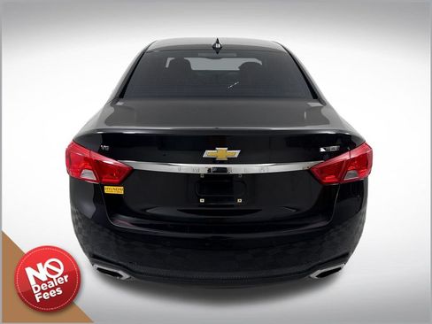 Used 2017 Chevrolet Impala Premier w/ Enhanced Convenience Package FWD image 5
