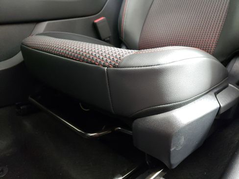 New 2026 Nissan Kicks SR w/ Cold Weather Package image 10