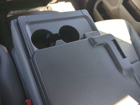 New 2025 Ford F550 4x4 Regular Cab Super Duty image 17