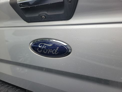 Used 2016 Ford F150 XLT w/ Equipment Group 302A Luxury AWD/4WD image 21