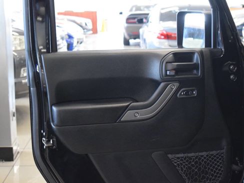 Used 2018 Jeep Wrangler Unlimited Sport S image 52