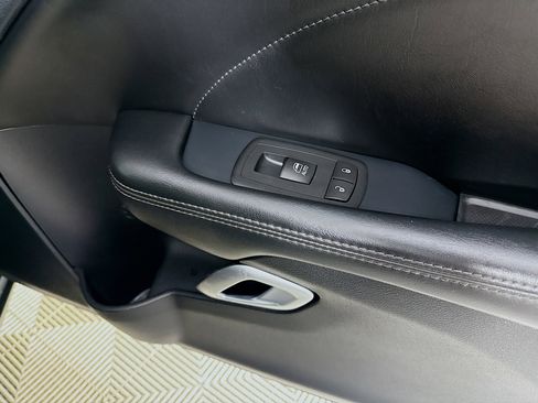 Used 2016 Dodge Challenger R/T Scat Pack w/ Leather Interior Group image 29