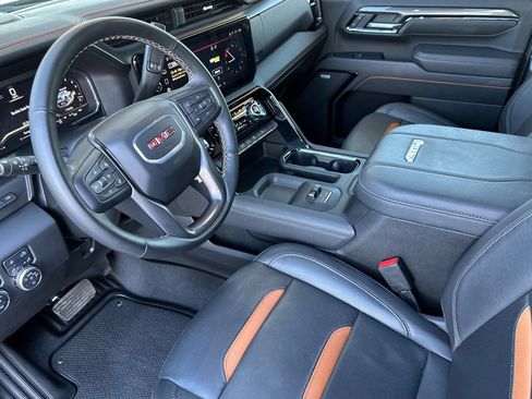 Certified 2025 GMC Sierra 2500 AT4 w/ AT4 Premium Plus Package AWD/4WD image 10