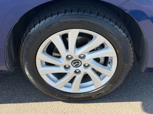Used 2013 MAZDA MAZDA3 i Touring FWD image 10