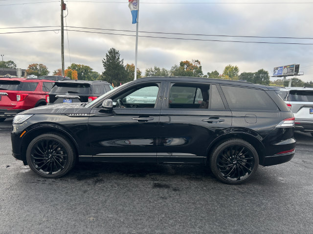 Used 2026 Lincoln Aviator Reserve w/ Jet Appearance Package AWD/4WD image 4