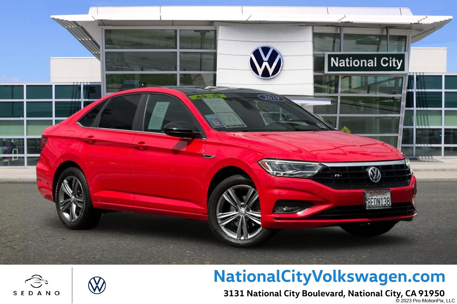 Used 2019 Volkswagen Jetta R-Line FWD image 1