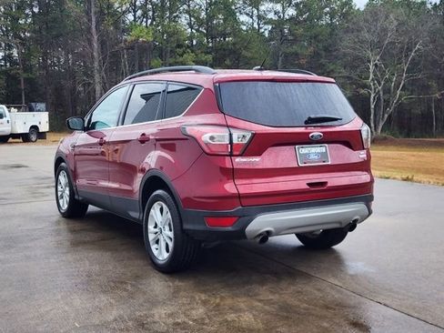 Used 2017 Ford Escape SE w/ SE Leather Comfort Package image 4