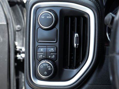 Used 2022 Chevrolet Silverado 1500 RST w/ LPO, Dark Essentials Package image 19