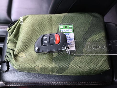 Used 2021 Jeep Wrangler Unlimited Rubicon w/ Dual Top Group image 20