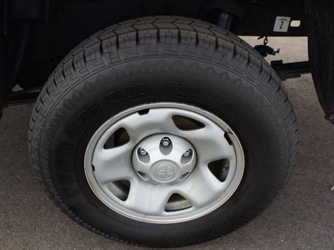 Used 2022 Toyota Tacoma SR w/ SR Convenience Package image 21