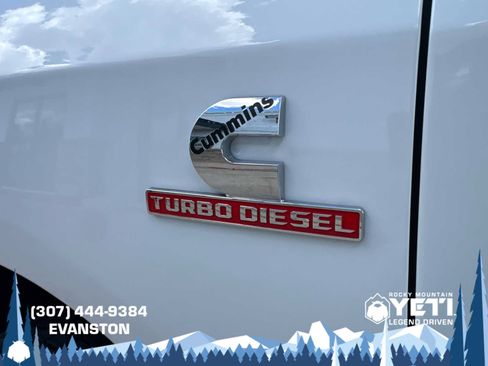 Used 2024 RAM 3500 Tradesman w/ Chrome Appearance Group AWD/4WD image 22