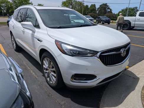 Used 2020 Buick Enclave Premium w/ Sun and Sites Package AWD/4WD image 4