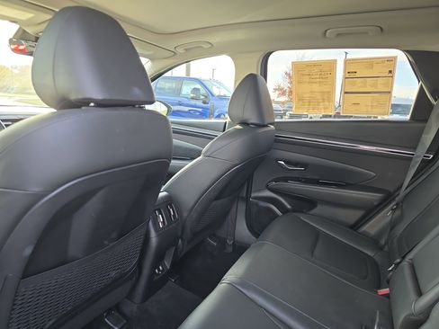 Used 2023 Hyundai Tucson SEL image 12