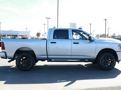 New 2026 RAM 2500 Tradesman AWD/4WD image 4