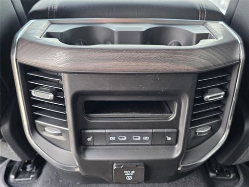 New 2026 RAM 1500 Laramie AWD/4WD image 32