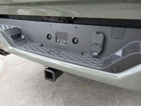 New 2026 RAM 1500 Laramie AWD/4WD image 30
