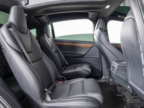 Used 2020 Tesla Model X Long Range image 27