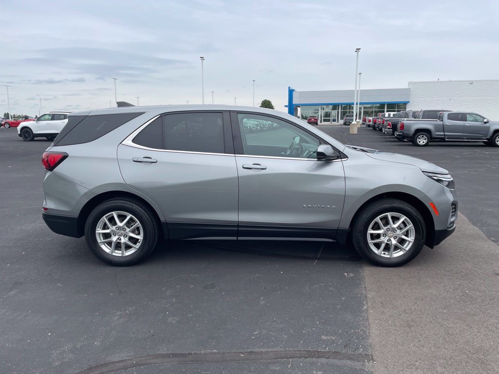Used 2024 Chevrolet Equinox LT AWD/4WD image 6