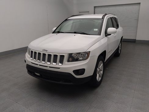 Used 2017 Jeep Compass Latitude AWD/4WD image 15