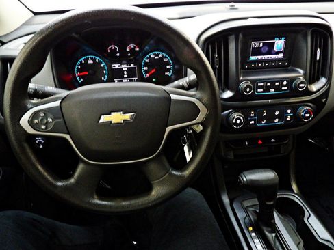 Used 2016 Chevrolet Colorado W/T w/ WT Convenience Package RWD image 17
