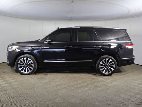 Used 2022 Lincoln Navigator Reserve AWD/4WD image 19