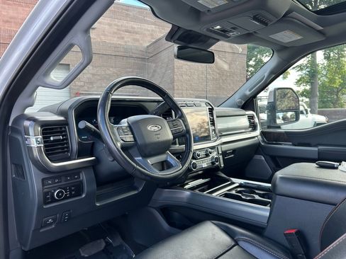 Used 2024 Ford F350 Lariat w/ Lariat Ultimate Package AWD/4WD image 12