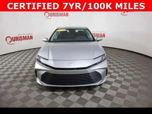 Used 2025 Toyota Camry LE image 17