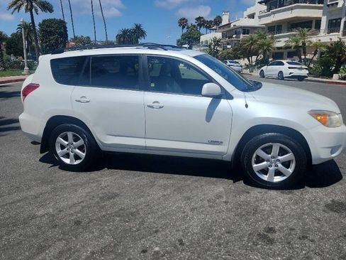 Used 2008 Toyota RAV4 Limited AWD/4WD image 3