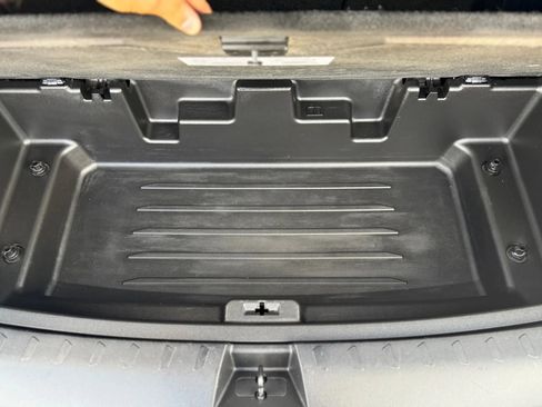 Used 2018 Chevrolet Traverse LS FWD image 34