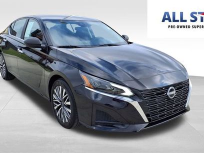 Used 2025 Nissan Altima 2.5 SV