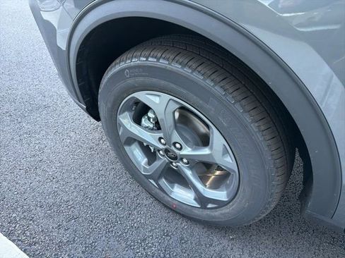New 2026 Ford Escape ST-Line w/ Cold Weather Package AWD/4WD image 6