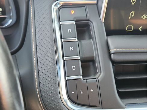 Used 2022 GMC Yukon AT4 w/ Max Trailering Package AWD/4WD image 25