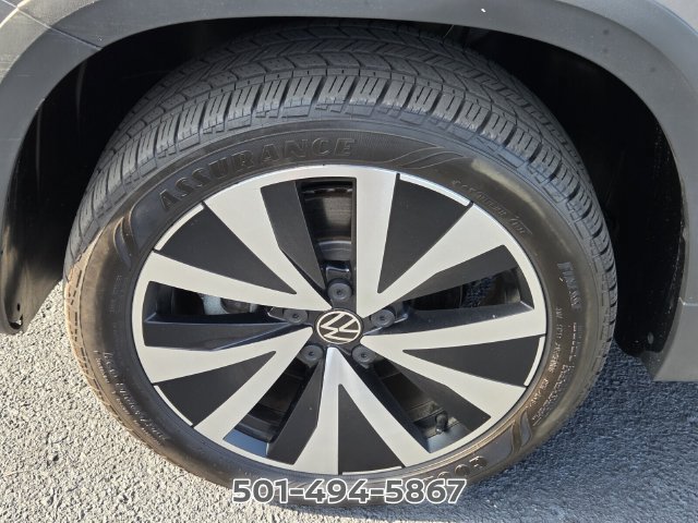 Used 2022 Volkswagen Taos SE FWD image 16