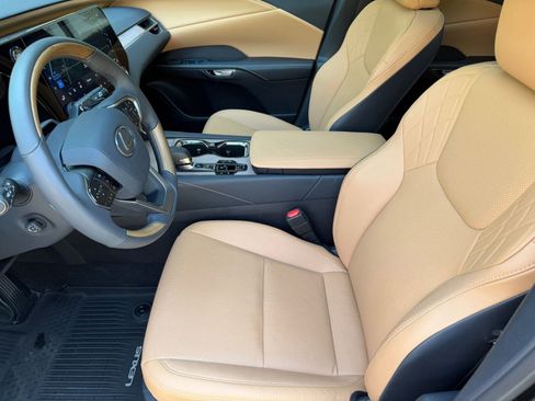 Certified 2026 Lexus RX 350 Premium w/ Convenience Package AWD/4WD image 5