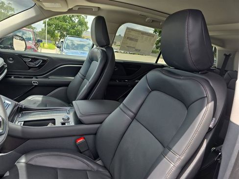 New 2025 Lincoln Aviator 2WD w/ Equipment Group 101A image 20