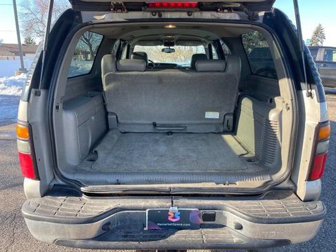 Used 2006 GMC Yukon XL SLT w/ SLT Preferred Equipment Group image 26