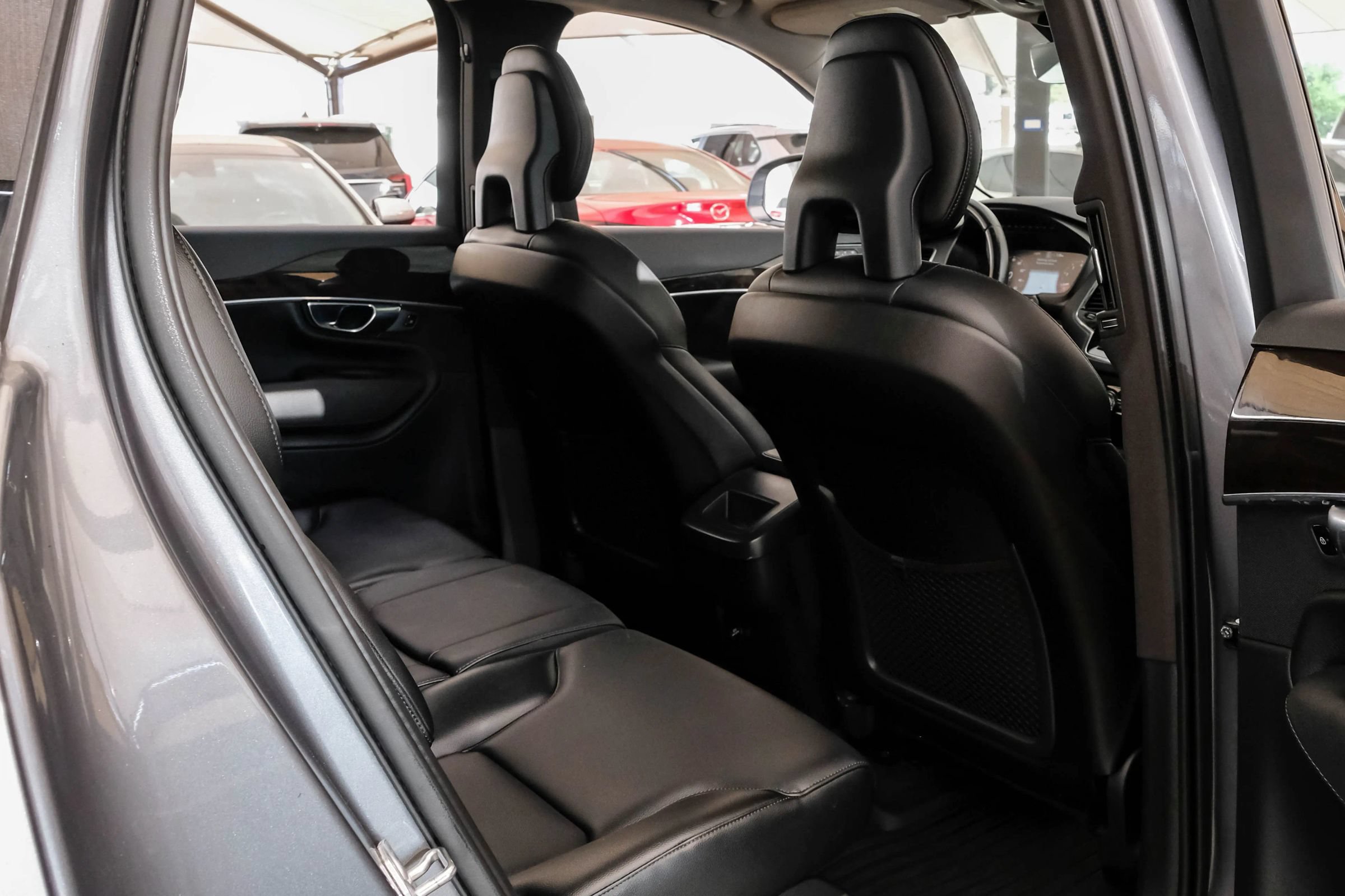 Used 2017 Volvo XC90 T5 Momentum w/ Vision Package FWD image 38