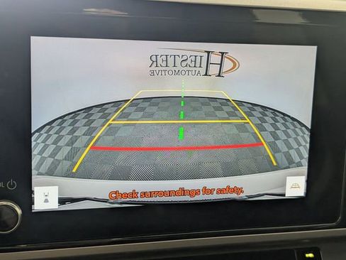 Used 2025 Toyota Camry SE w/ Convenience Package FWD image 20