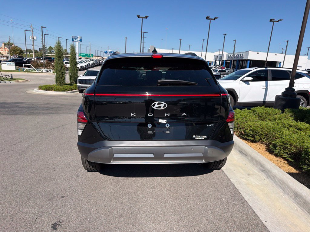 New 2026 Hyundai Kona Limited FWD image 4