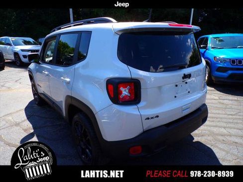 Certified 2020 Jeep Renegade Altitude w/ Cold Weather Group AWD/4WD image 10
