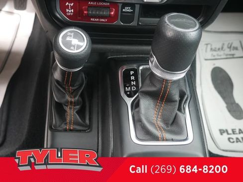 Used 2022 Jeep Gladiator Mojave w/ Cold Weather Group AWD/4WD image 32
