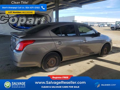 Used 2017 Nissan Versa SV image 4