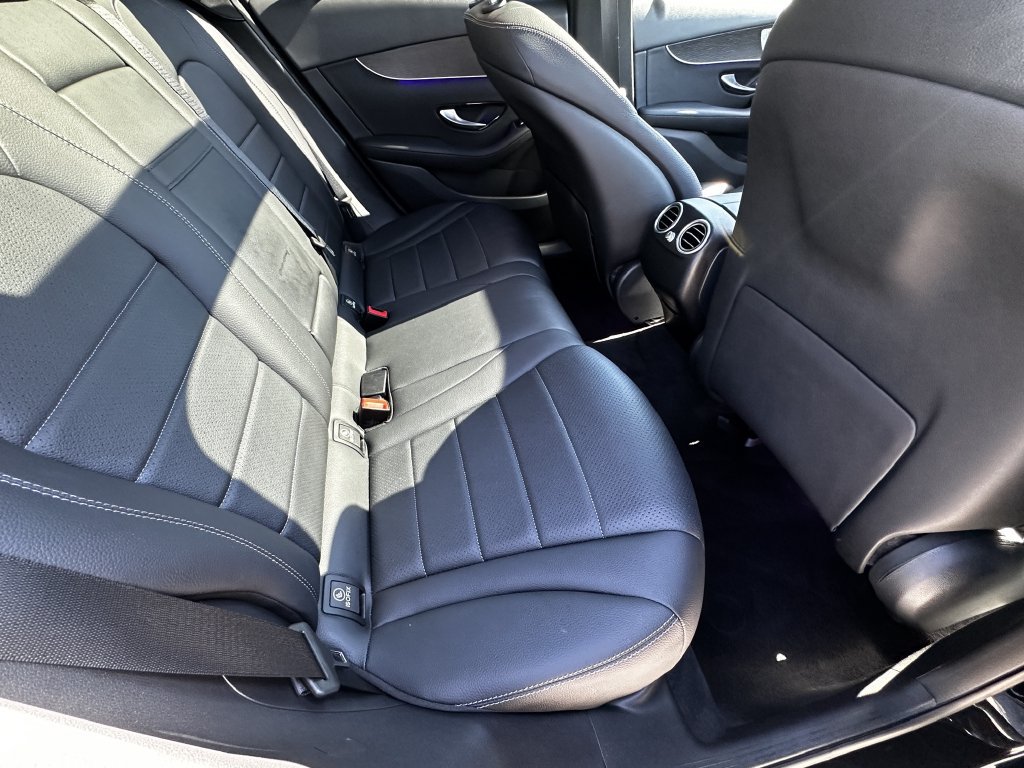 Used 2020 Mercedes-Benz GLC 300 4MATIC image 18
