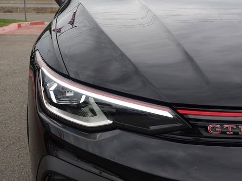 Certified 2025 Volkswagen GTI SE FWD image 3