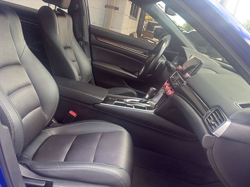 Used 2020 Honda Accord Sport image 17